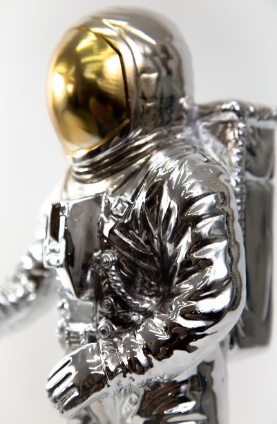 
                  
                    SPACE MAN
                  
                