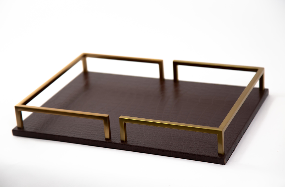
                  
                    TRAY
                  
                